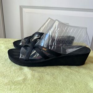 Teva Mush Mandalyn Ola Black Wedge Sandals. Size 10
